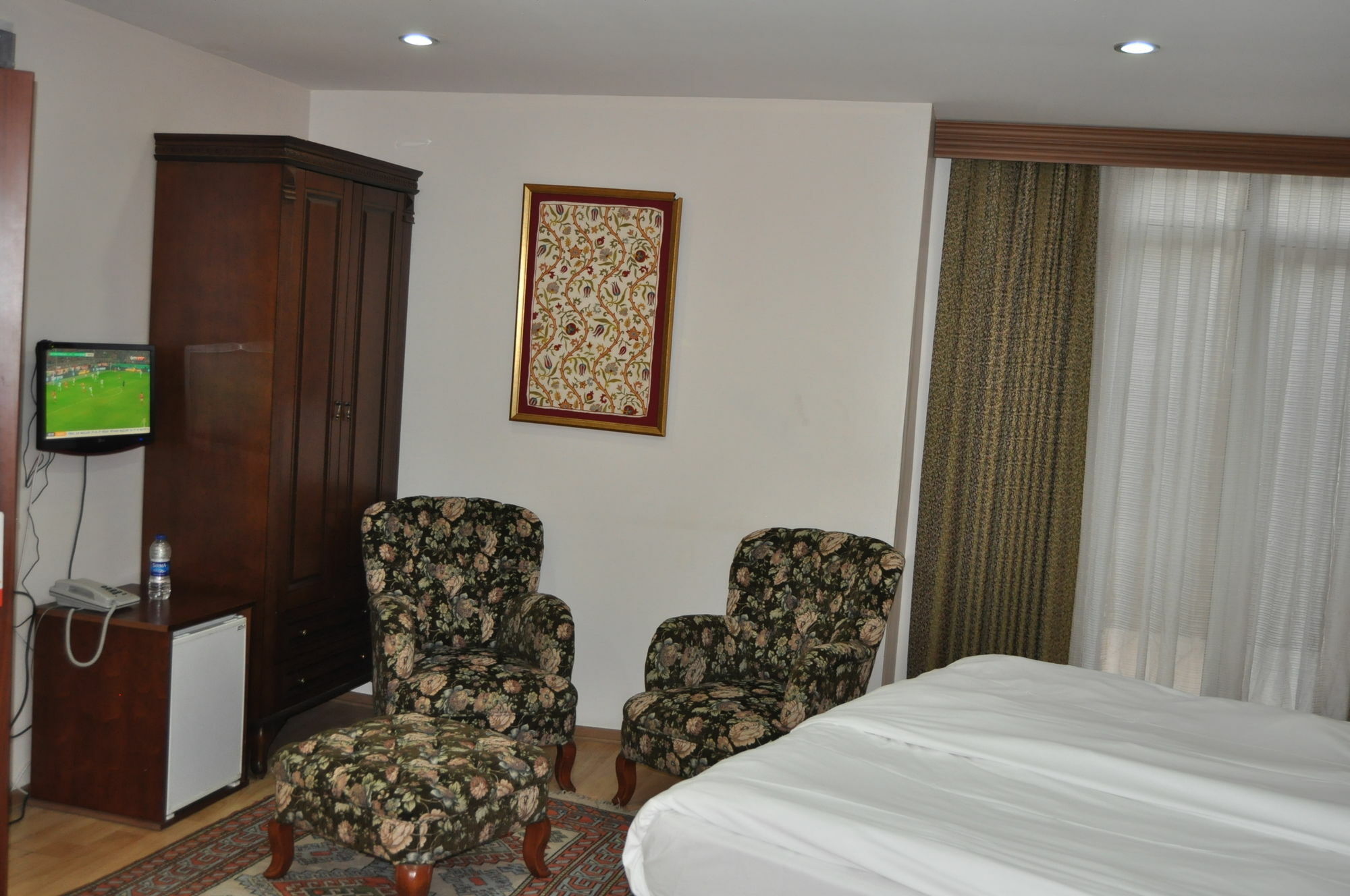 Basileus Hotel 3*