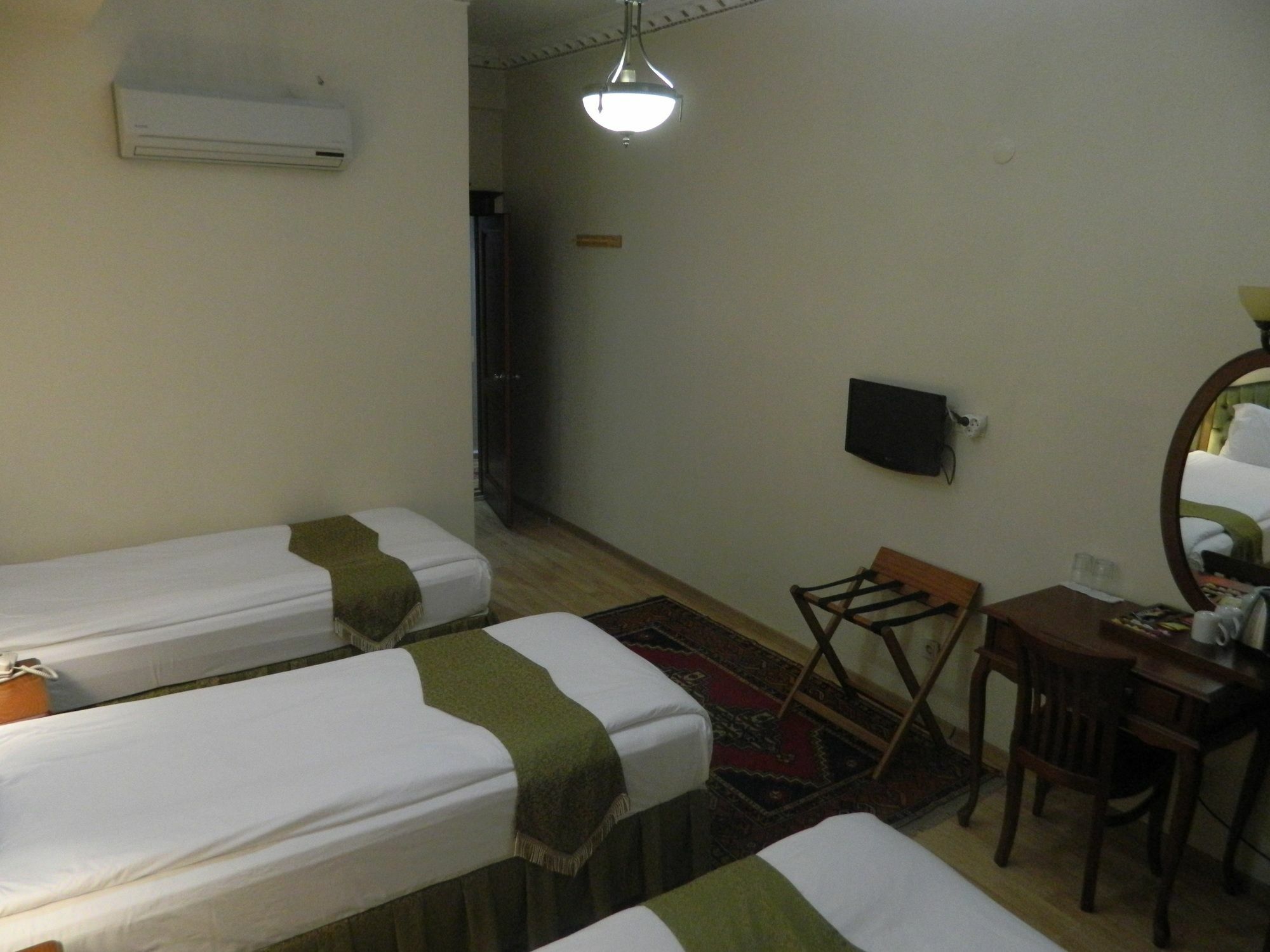 Basileus Hotel 3*
