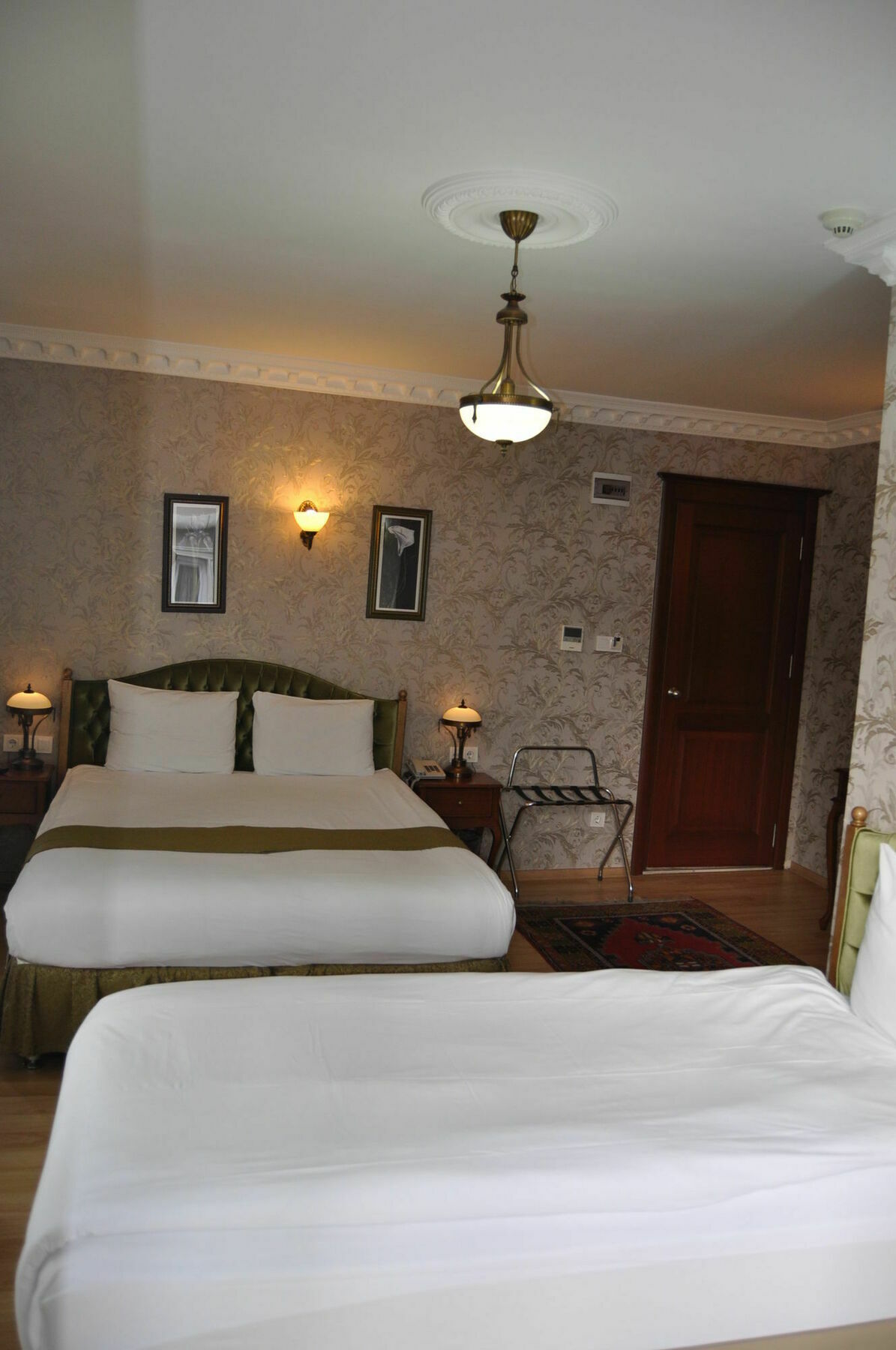Hotel Basileus 3*